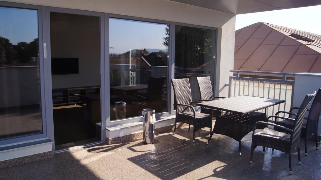 Apartman Panorama Štúrovo Eksteriør billede