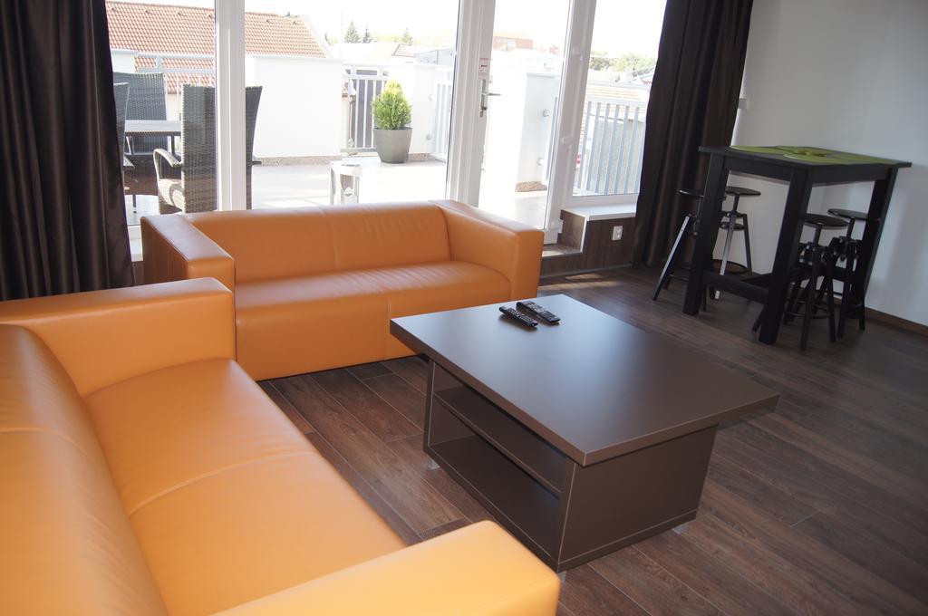 Apartman Panorama Štúrovo Eksteriør billede